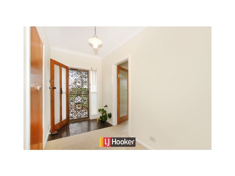 14 Dutton Street, Dickson ACT 2602
