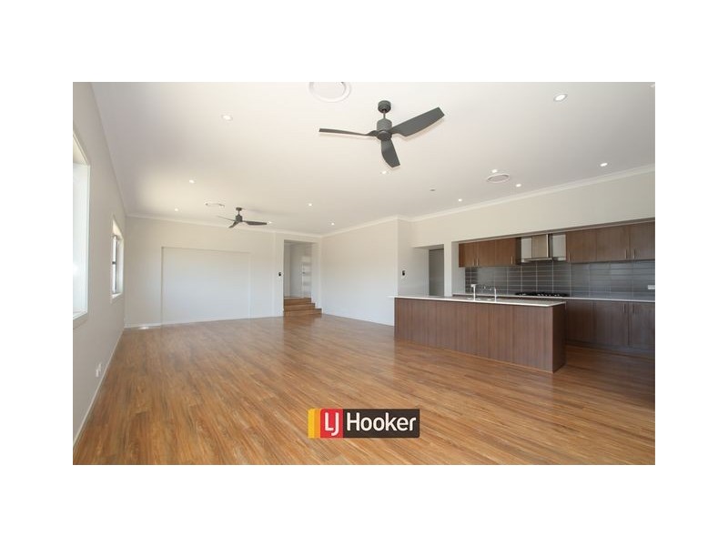 35 Lucy Beeton Street, Bonner ACT 2914