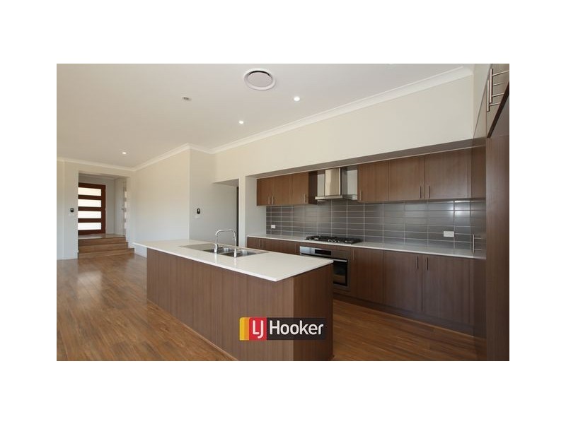 35 Lucy Beeton Street, Bonner ACT 2914