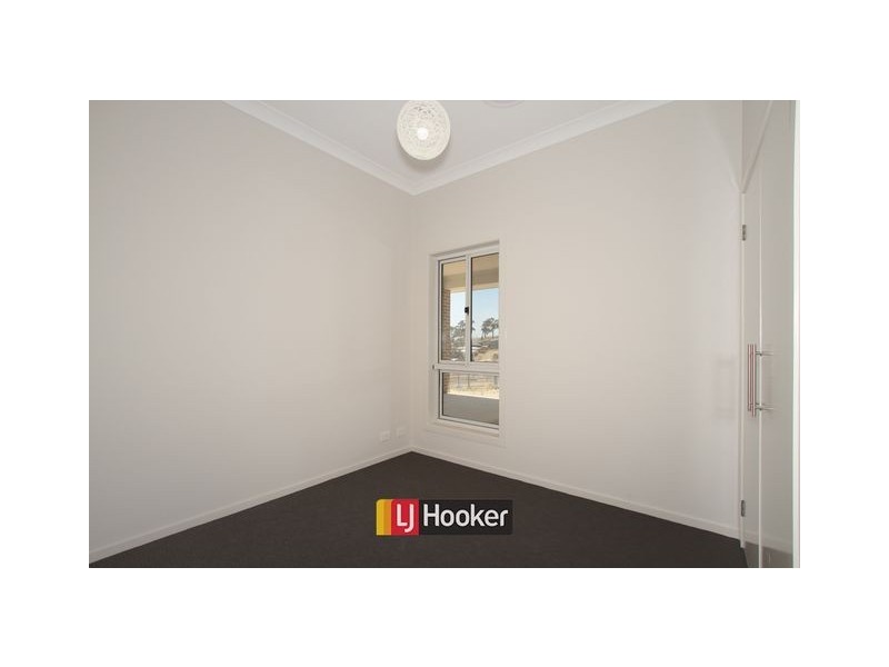 35 Lucy Beeton Street, Bonner ACT 2914
