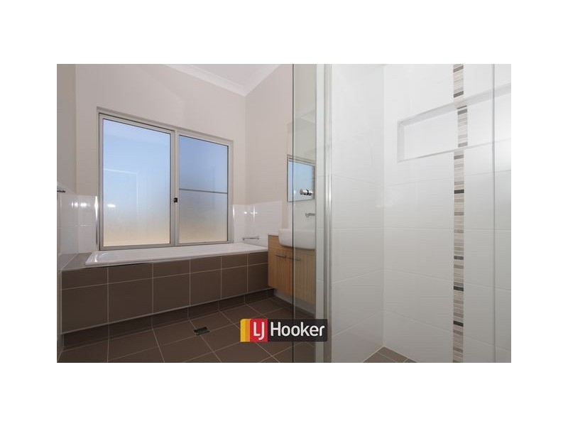 35 Lucy Beeton Street, Bonner ACT 2914