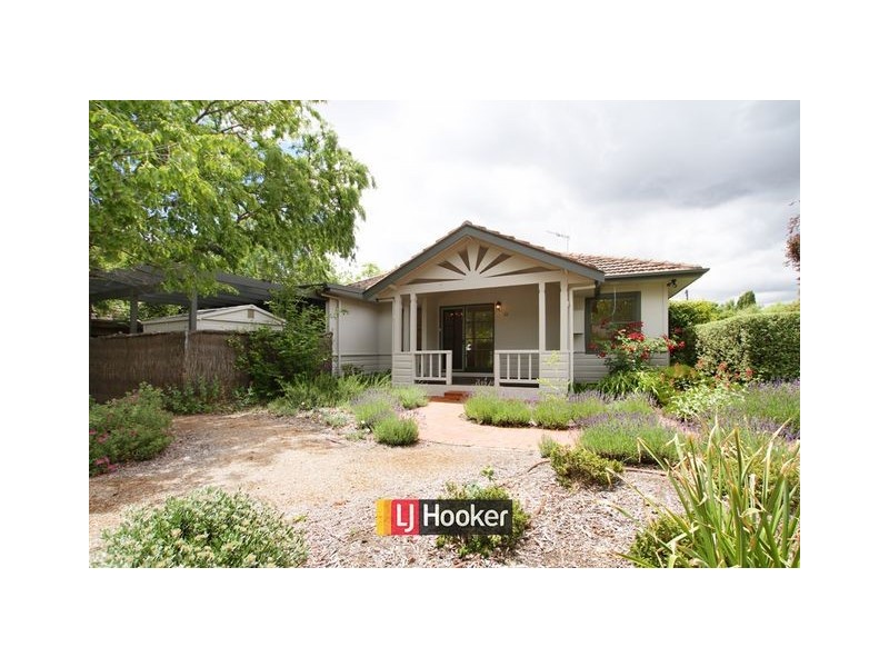 12 Hargraves Crescent, Ainslie ACT 2602