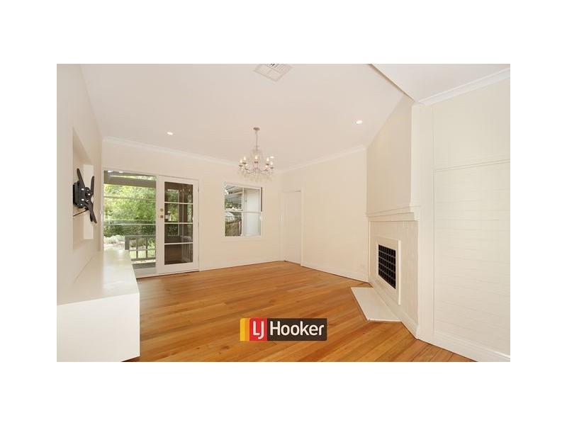12 Hargraves Crescent, Ainslie ACT 2602