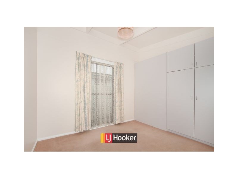 6a Owen Crescent, Lyneham ACT 2602
