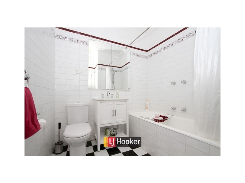 12 Allambee Street, Reid ACT 2612