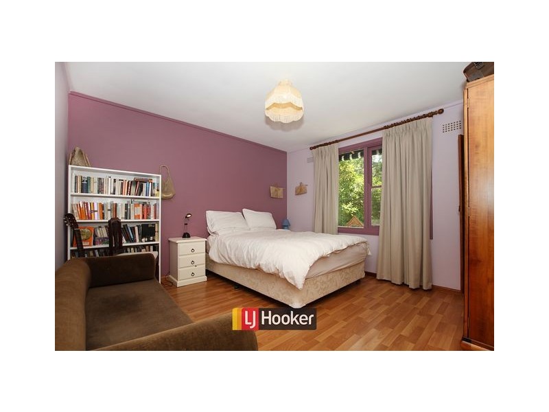 13 Gilruth Street, Hackett ACT 2602