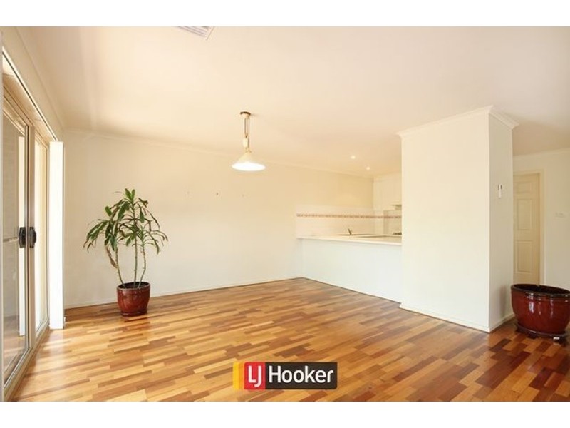 8/21 Aspinall Street, Watson ACT 2602