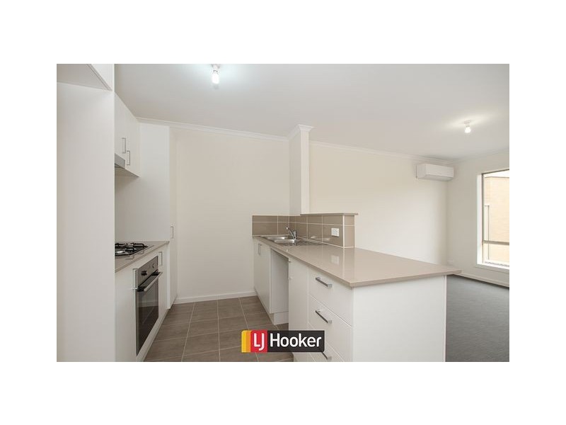 4/35 Clare Burton Street, Franklin ACT 2913