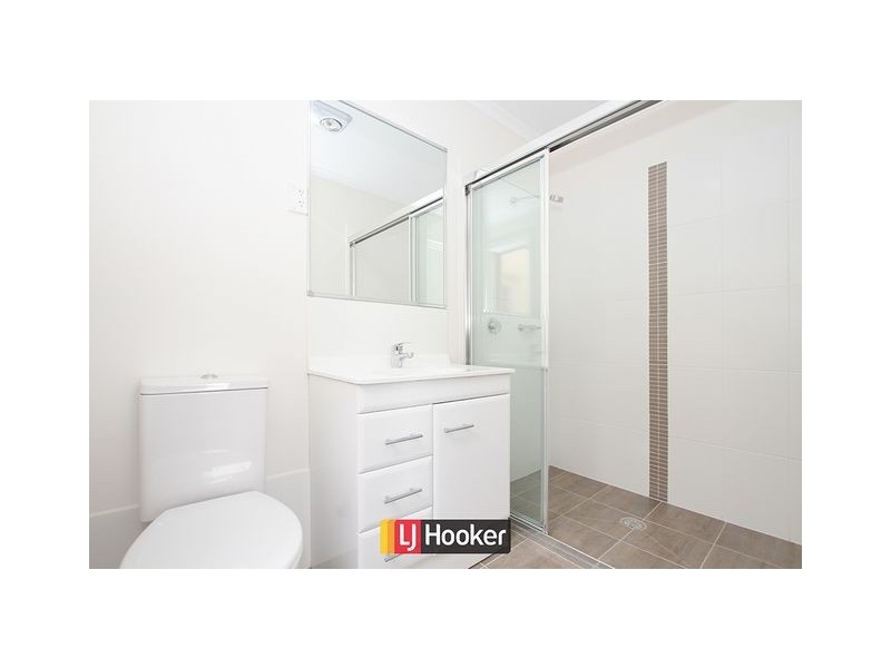 4/35 Clare Burton Street, Franklin ACT 2913