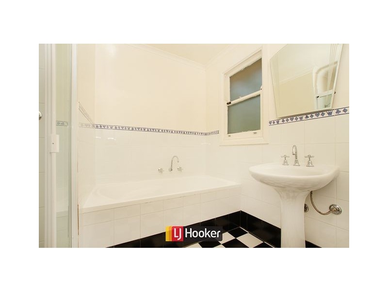 60 Hannan Crescent, Ainslie ACT 2602