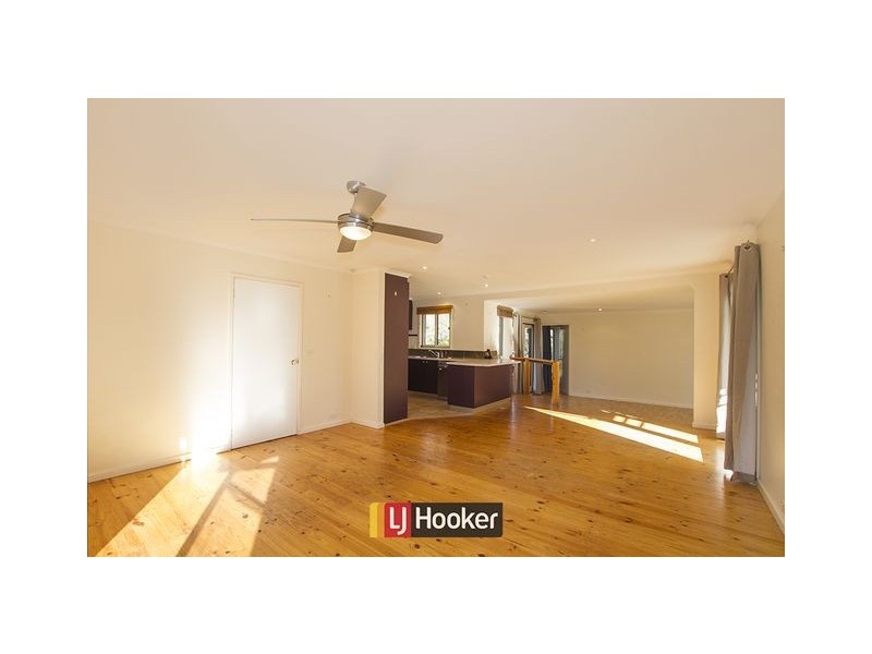 8 Jordan Place, Watson ACT 2602