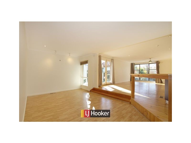 8 Jordan Place, Watson ACT 2602