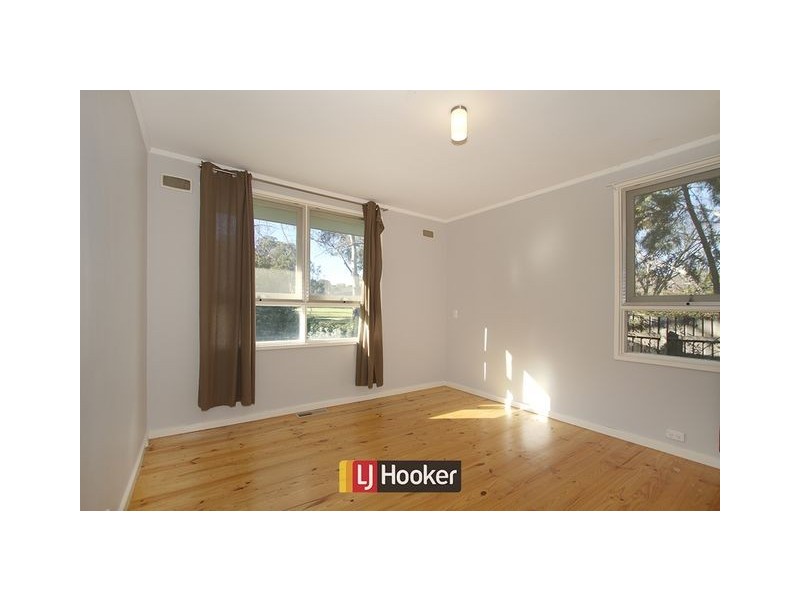 8 Jordan Place, Watson ACT 2602