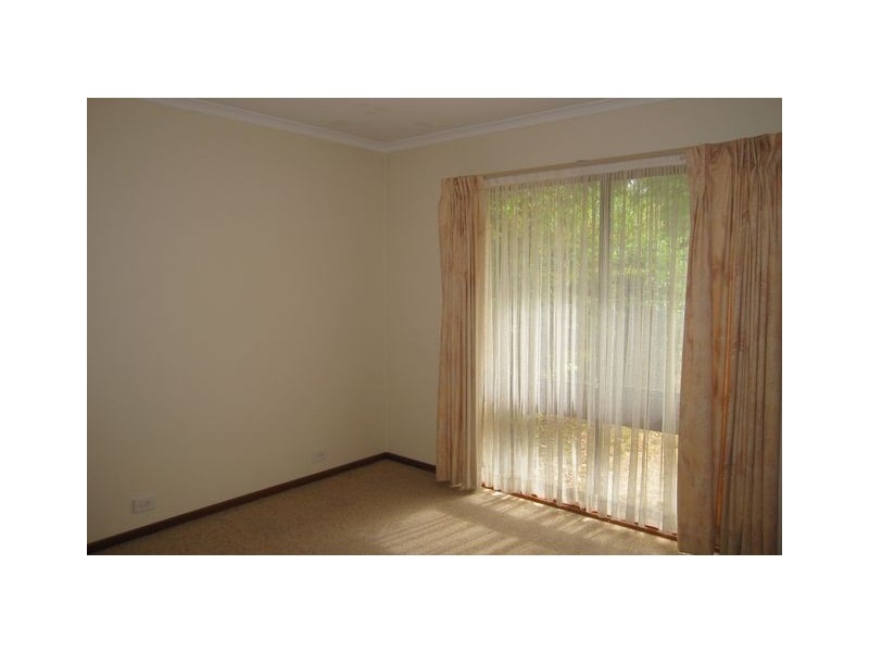 7 Piguenit Close, Lyneham ACT 2602
