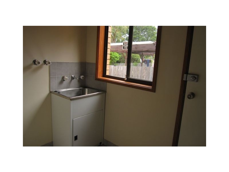 7 Piguenit Close, Lyneham ACT 2602