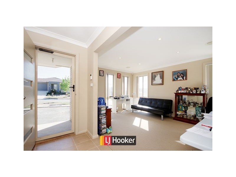 9 Dinah Street, Bonner ACT 2914