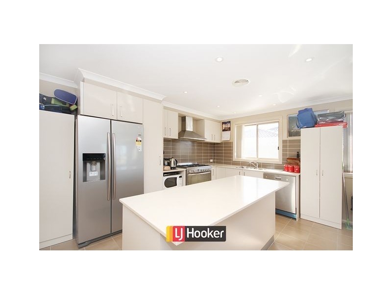 9 Dinah Street, Bonner ACT 2914