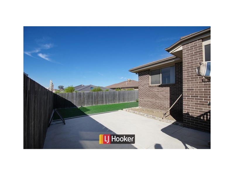 9 Dinah Street, Bonner ACT 2914