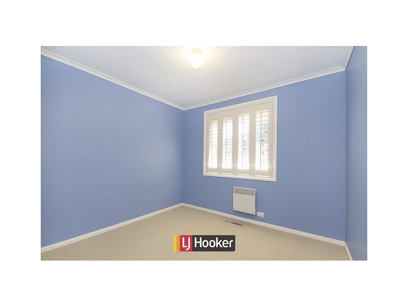 8 Messenger Street, Holt ACT 2615