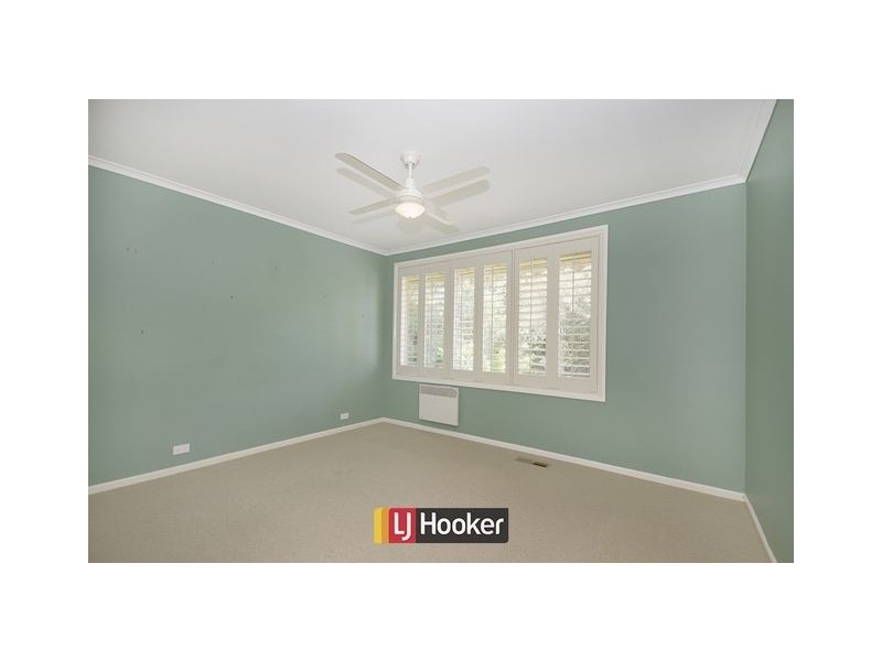 8 Messenger Street, Holt ACT 2615