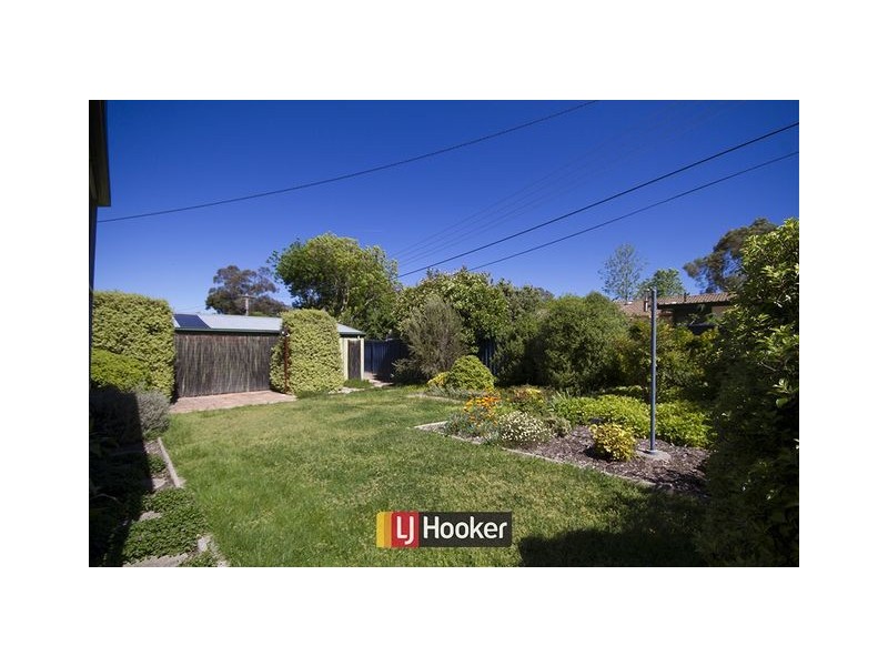 8 Messenger Street, Holt ACT 2615