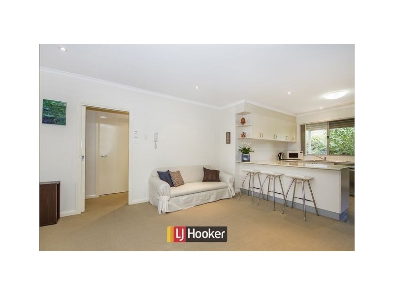 1/10 Coolac Place, Braddon ACT 2612