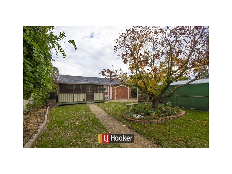 4 Heaton Place, Downer ACT 2602