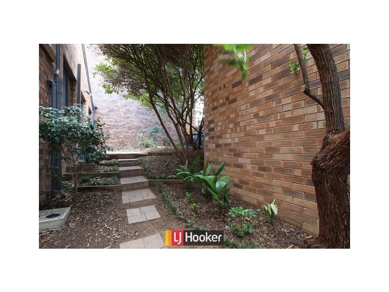 6/18 Horbury Street, Phillip ACT 2606