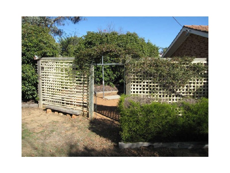 106 BARR SMITH AVENUE, Bonython ACT 2905