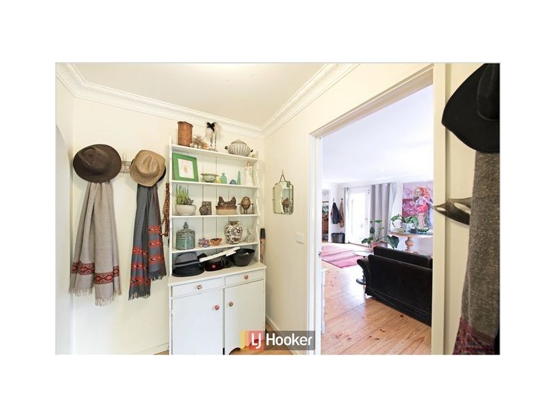 8 Jordan Place, Watson ACT 2602