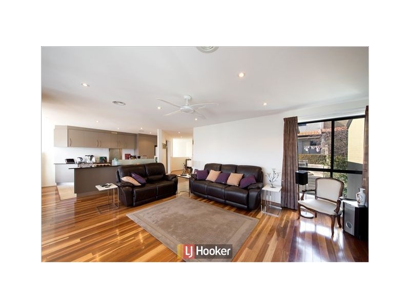 18 Winarlia Lane, Gungahlin ACT 2912