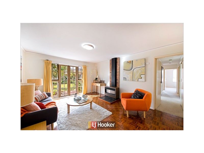 207 Phillip Avenue, Hackett ACT 2602