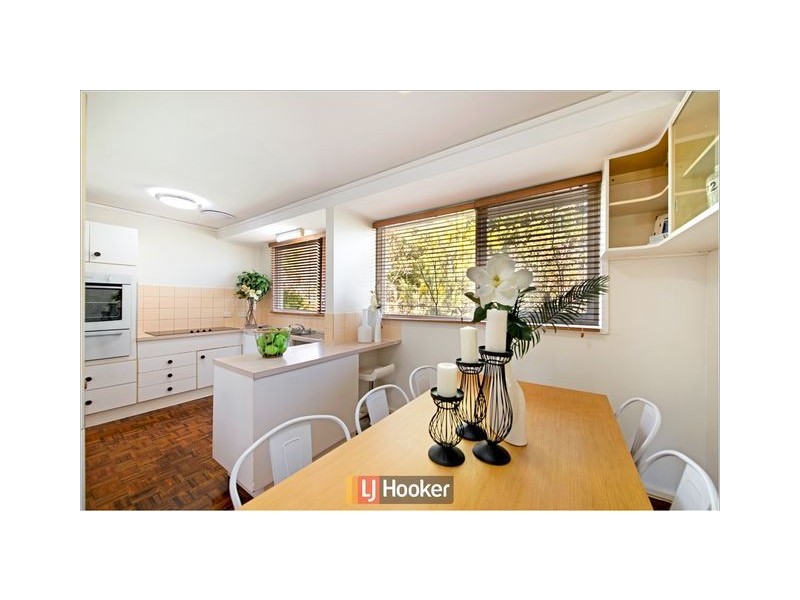 207 Phillip Avenue, Hackett ACT 2602
