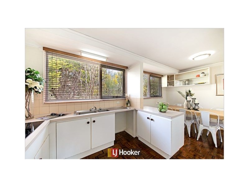 207 Phillip Avenue, Hackett ACT 2602