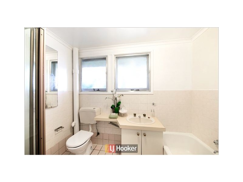 207 Phillip Avenue, Hackett ACT 2602