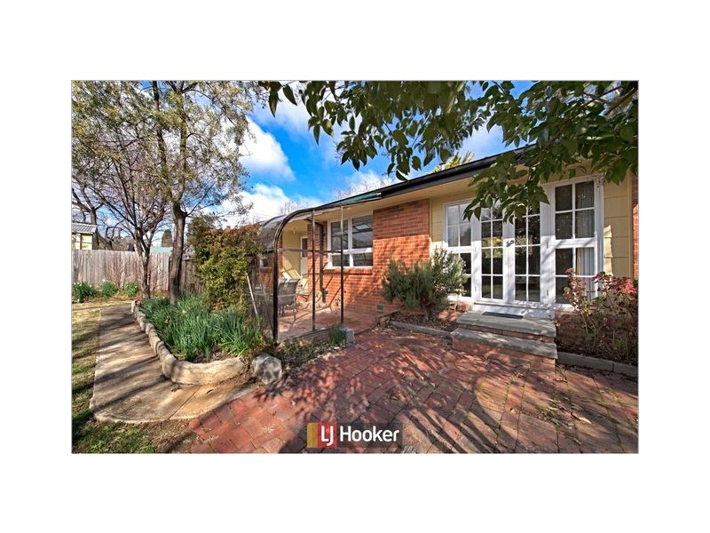 207 Phillip Avenue, Hackett ACT 2602