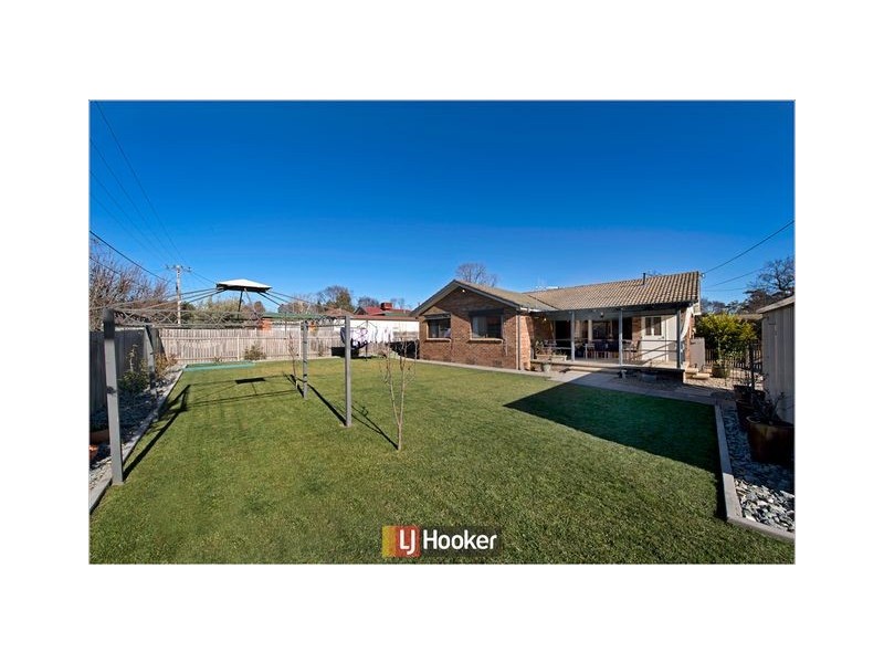 35 Simpson Street, Watson ACT 2602