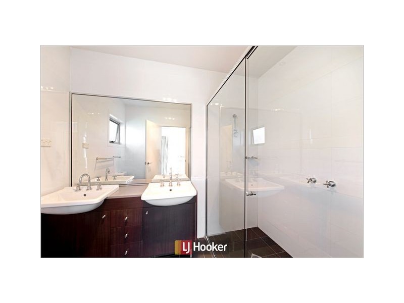 205 Aspinall Street, Watson ACT 2602