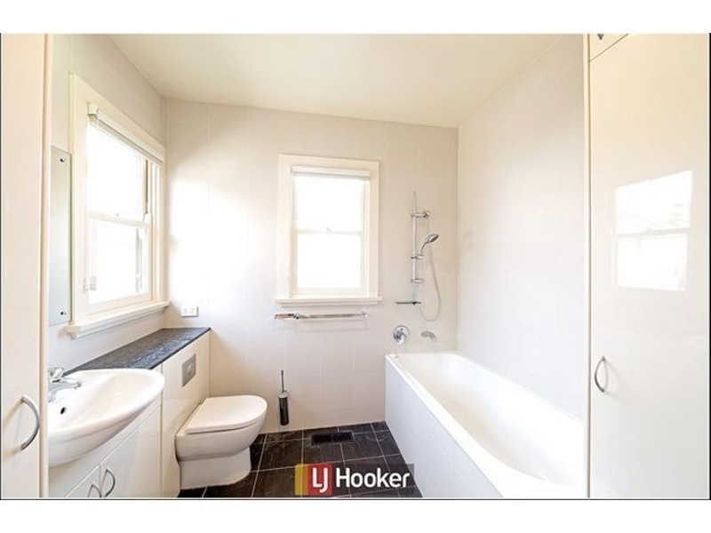 3 & 3A Toms Crescent, Ainslie ACT 2602