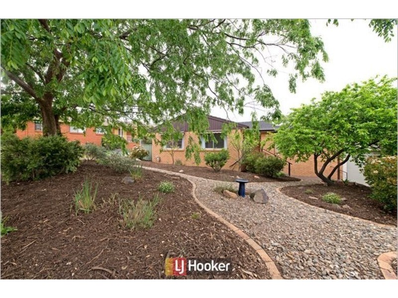 10 Tanner Place, Kambah ACT 2902