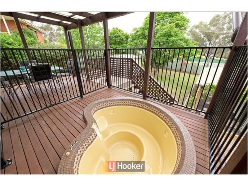 10 Tanner Place, Kambah ACT 2902