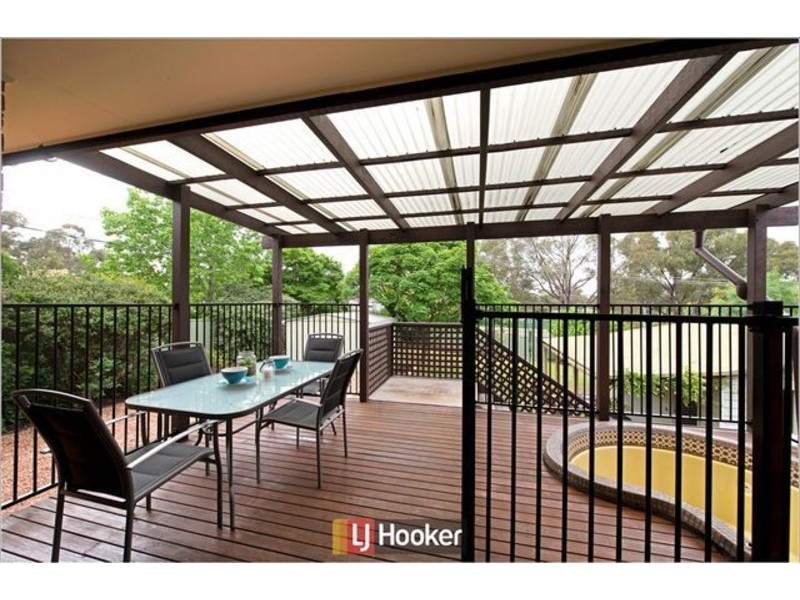 10 Tanner Place, Kambah ACT 2902