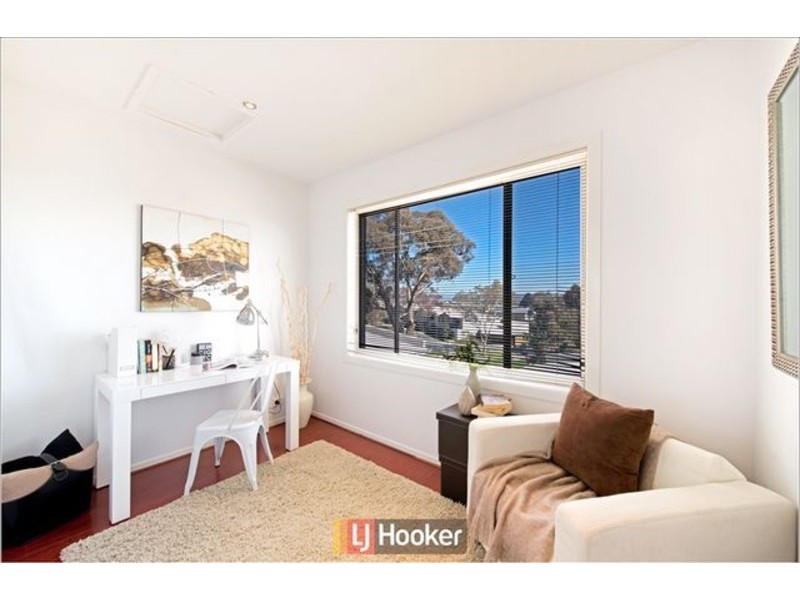 141/215 Aspinall Street, Watson ACT 2602