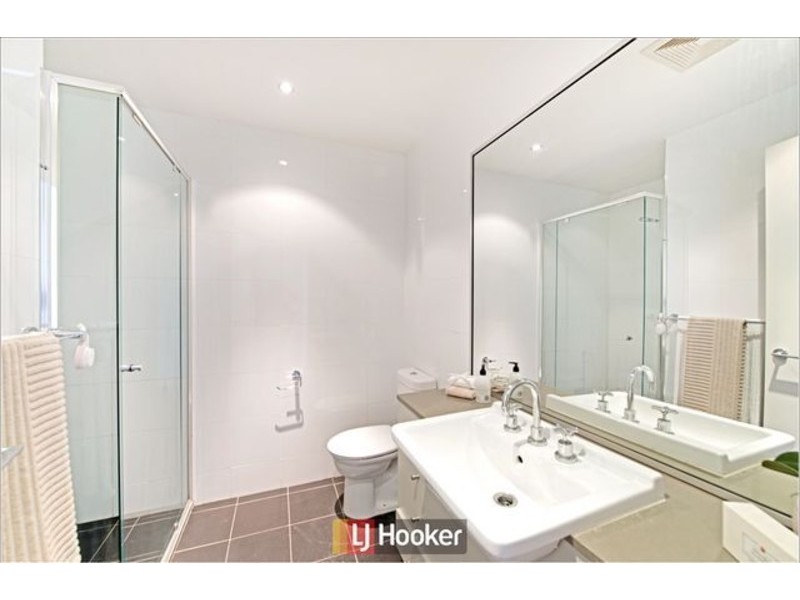 141/215 Aspinall Street, Watson ACT 2602