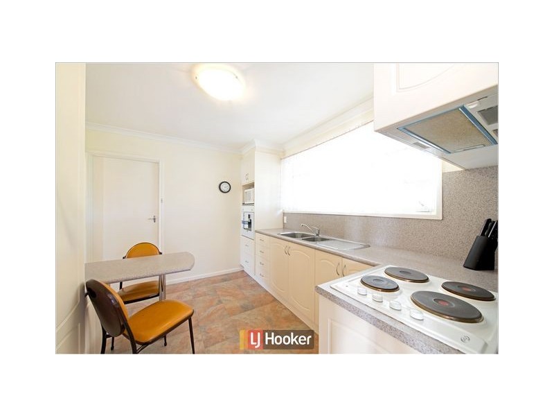 76 Irvine Street, Watson ACT 2602