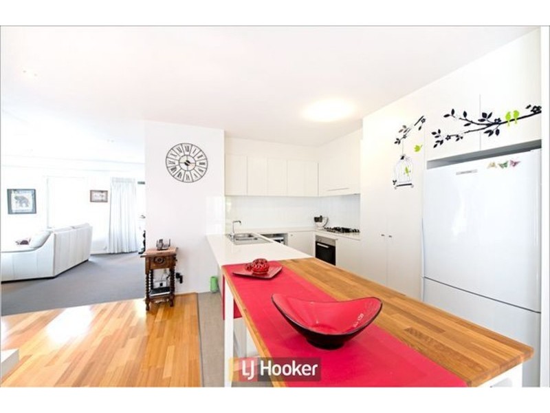 25/215 Aspinall Street, Watson ACT 2602