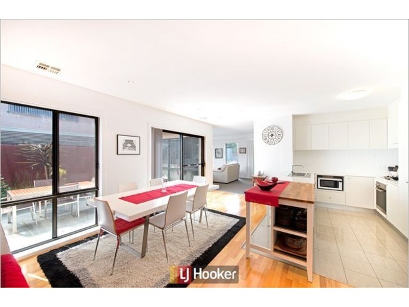 25/215 Aspinall Street, Watson ACT 2602