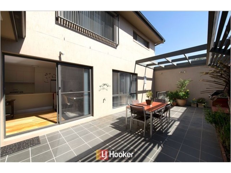 25/215 Aspinall Street, Watson ACT 2602