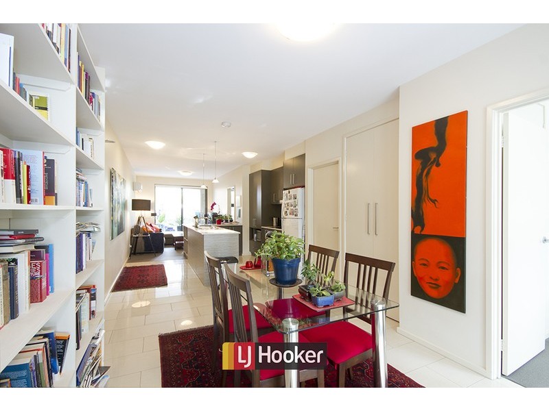 2/135 Limestone Avenue, Braddon ACT 2612