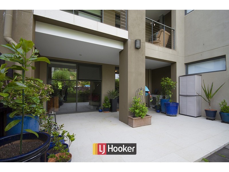 2/135 Limestone Avenue, Braddon ACT 2612